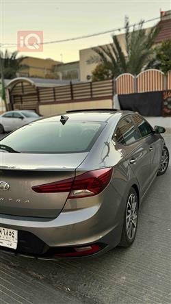 هیوندای ئەلەنترا